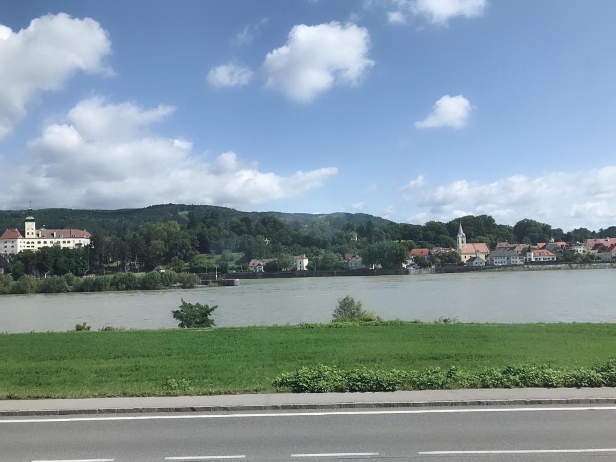 Asia Wok Gasthof Ybbs an der Donau Exterior foto